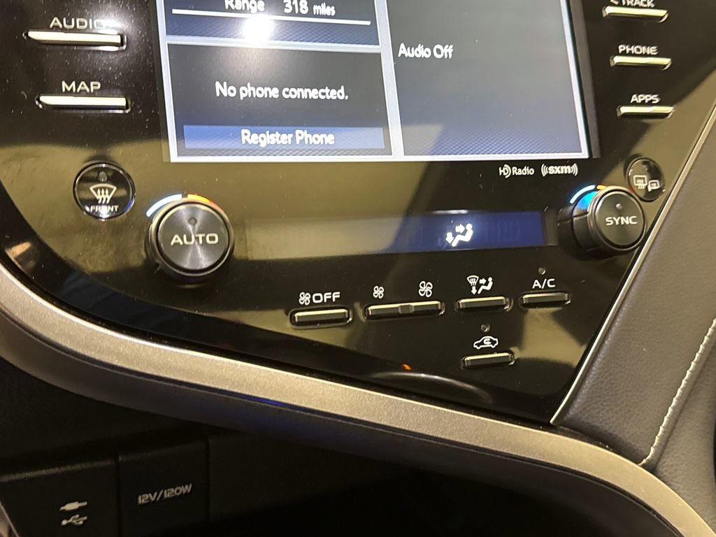 Used 2019 Toyota Camry XSE image 24