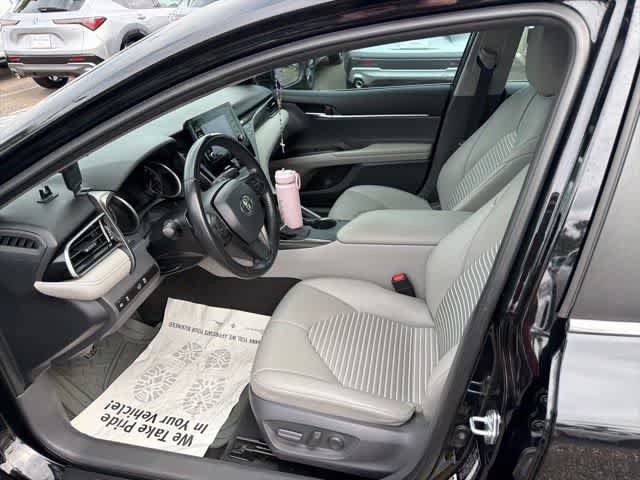 Used 2021 Toyota Camry SE FWD image 36