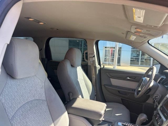 Used 2014 GMC Acadia SLE image 9