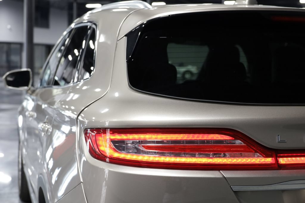 Used 2019 Lincoln MKC Premiere FWD image 33