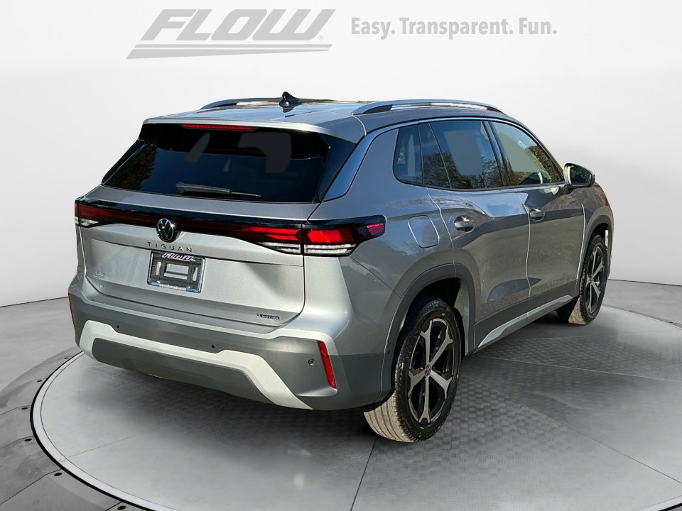 New 2026 Volkswagen Tiguan SE AWD/4WD image 7