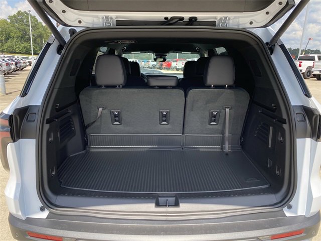 New 2026 Chevrolet Traverse LT w/ Driver Confidence Package image 24