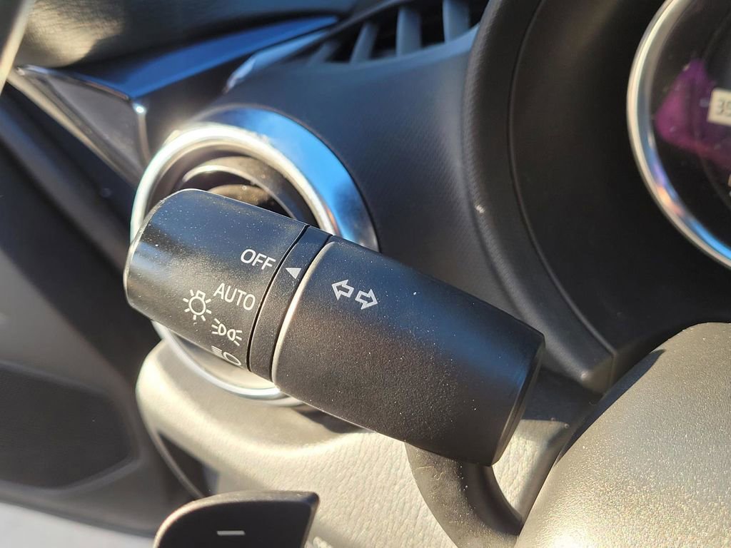 Used 2021 MAZDA MX-5 Miata RF Grand Touring image 32