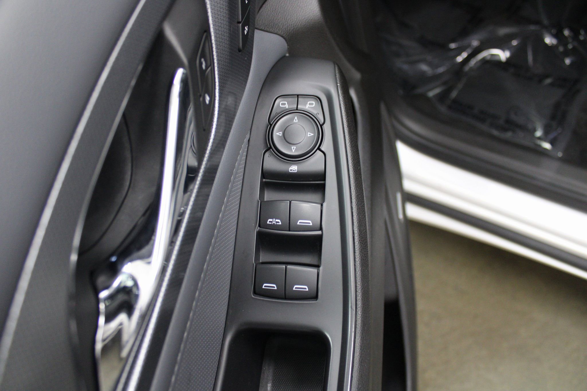 Used 2021 Chevrolet Traverse Premier w/ LPO, Floor Liner Package image 14