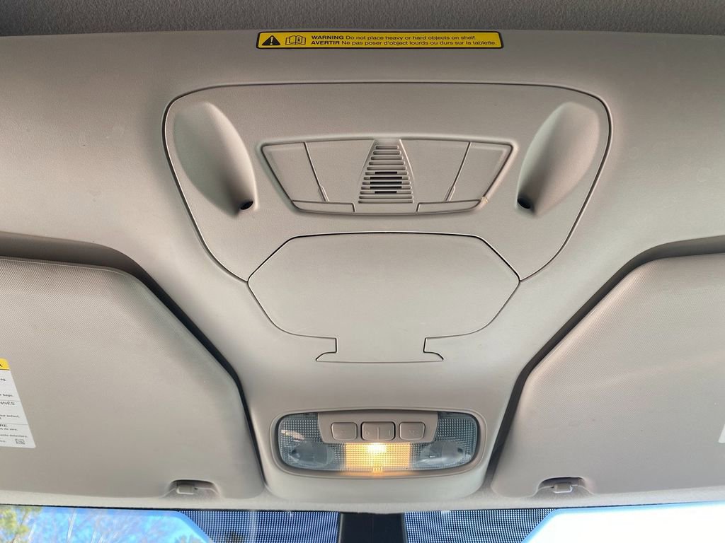 Used 2021 Ford Transit Connect XLT image 21