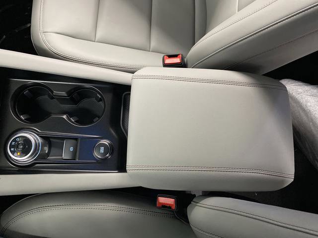 New 2026 Ford Explorer Active w/ Active Comfort Package image 18