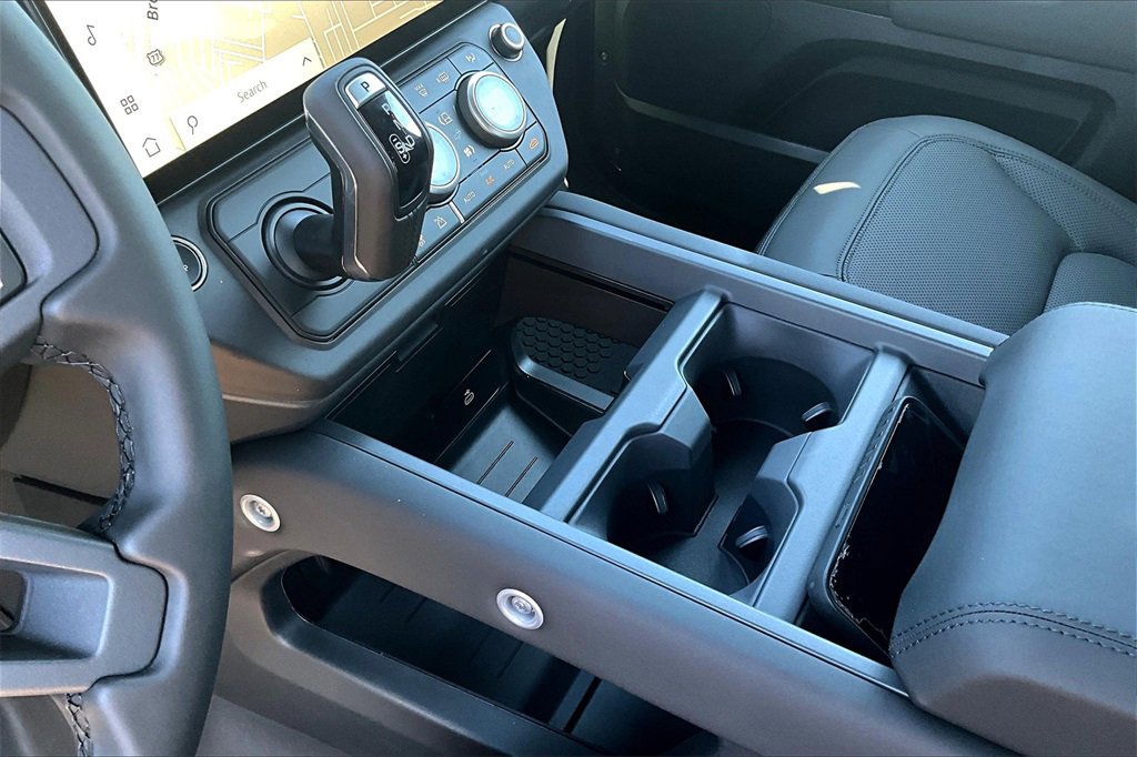 New 2026 Land Rover Defender 110 S image 8