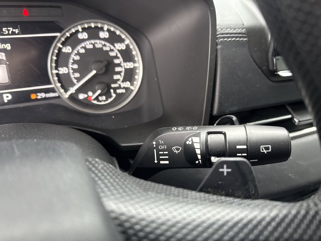 Used 2023 Mitsubishi Outlander ES AWD/4WD image 18