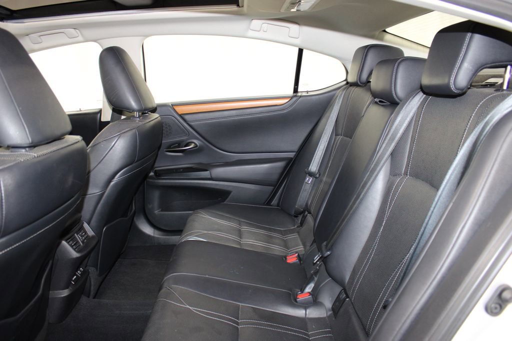 Used 2020 Lexus ES 350 Luxury image 21