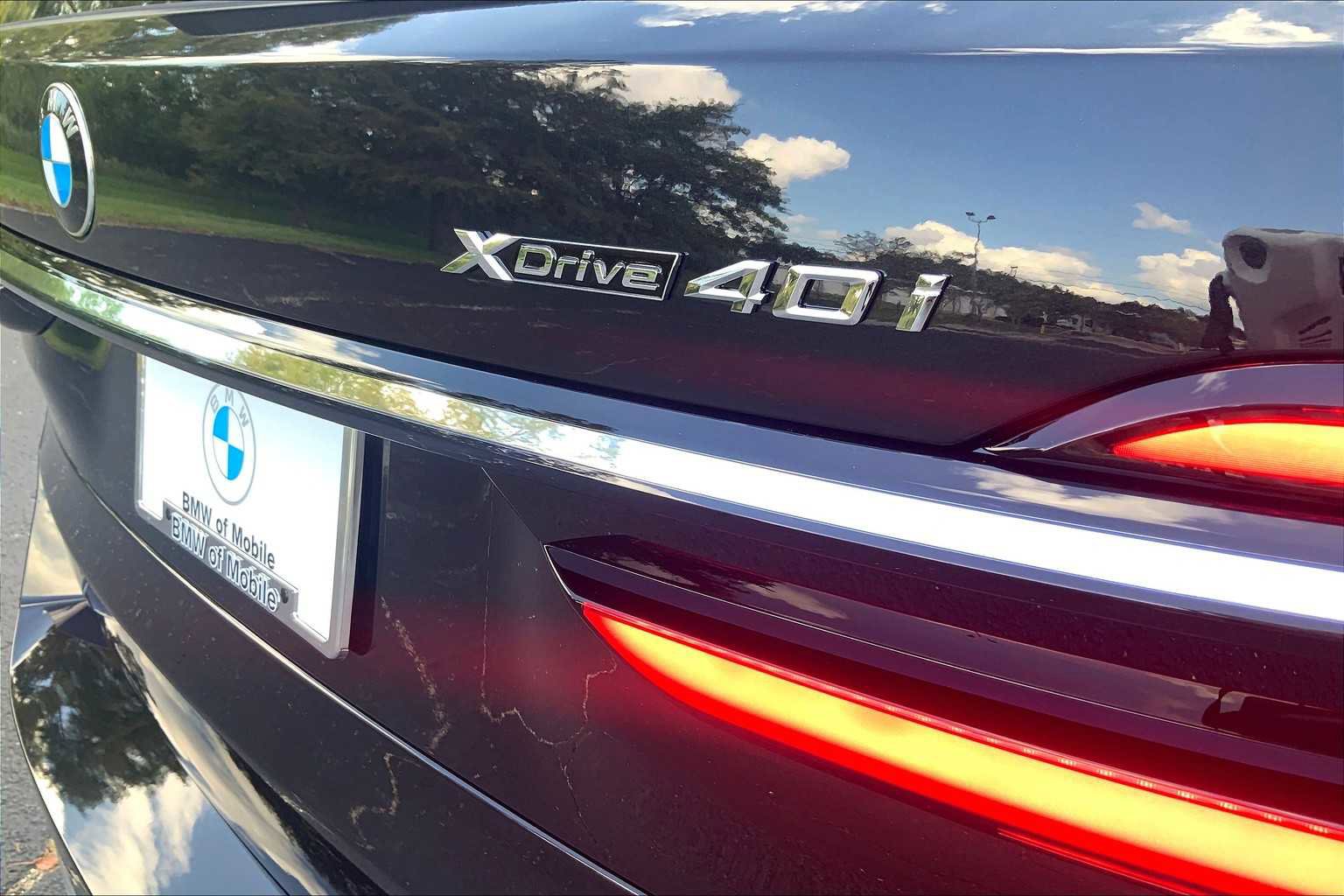 New 2026 BMW X7 xDrive40i w/ Premium Package image 16