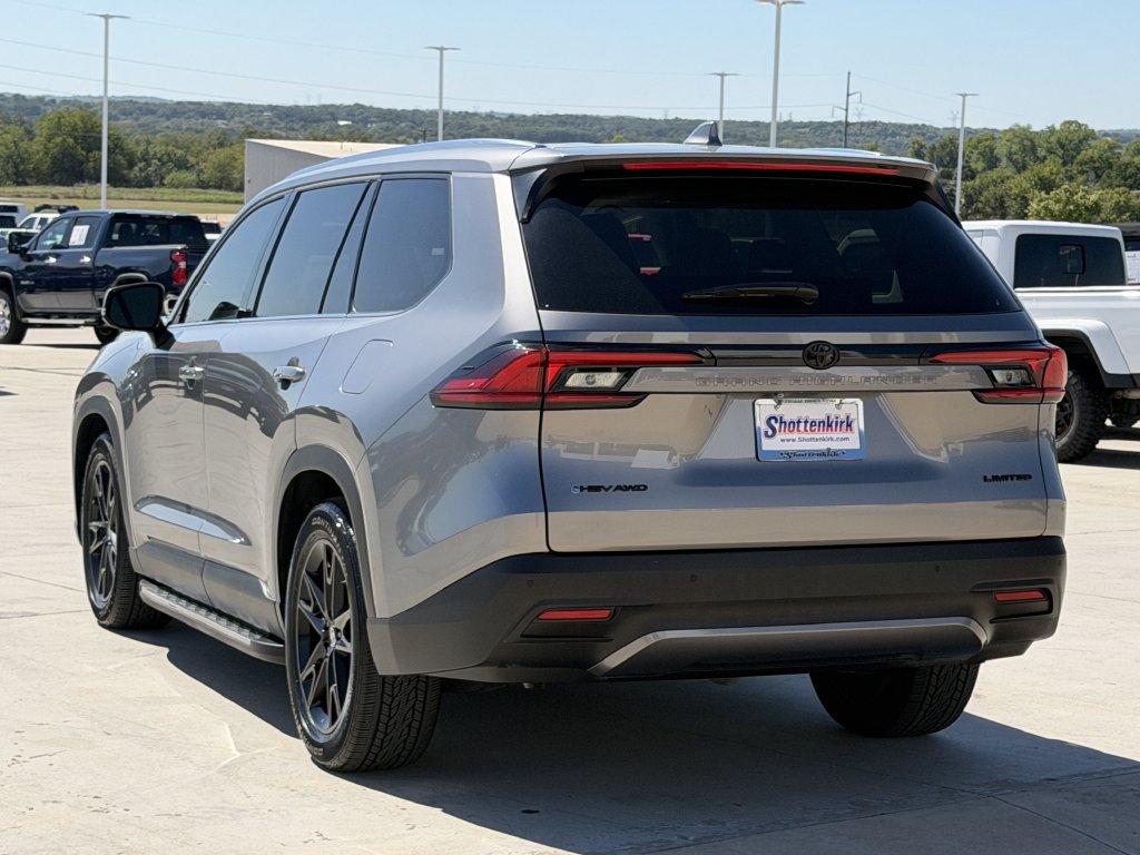 Used 2025 Toyota Grand Highlander AWD Hybrid image 4