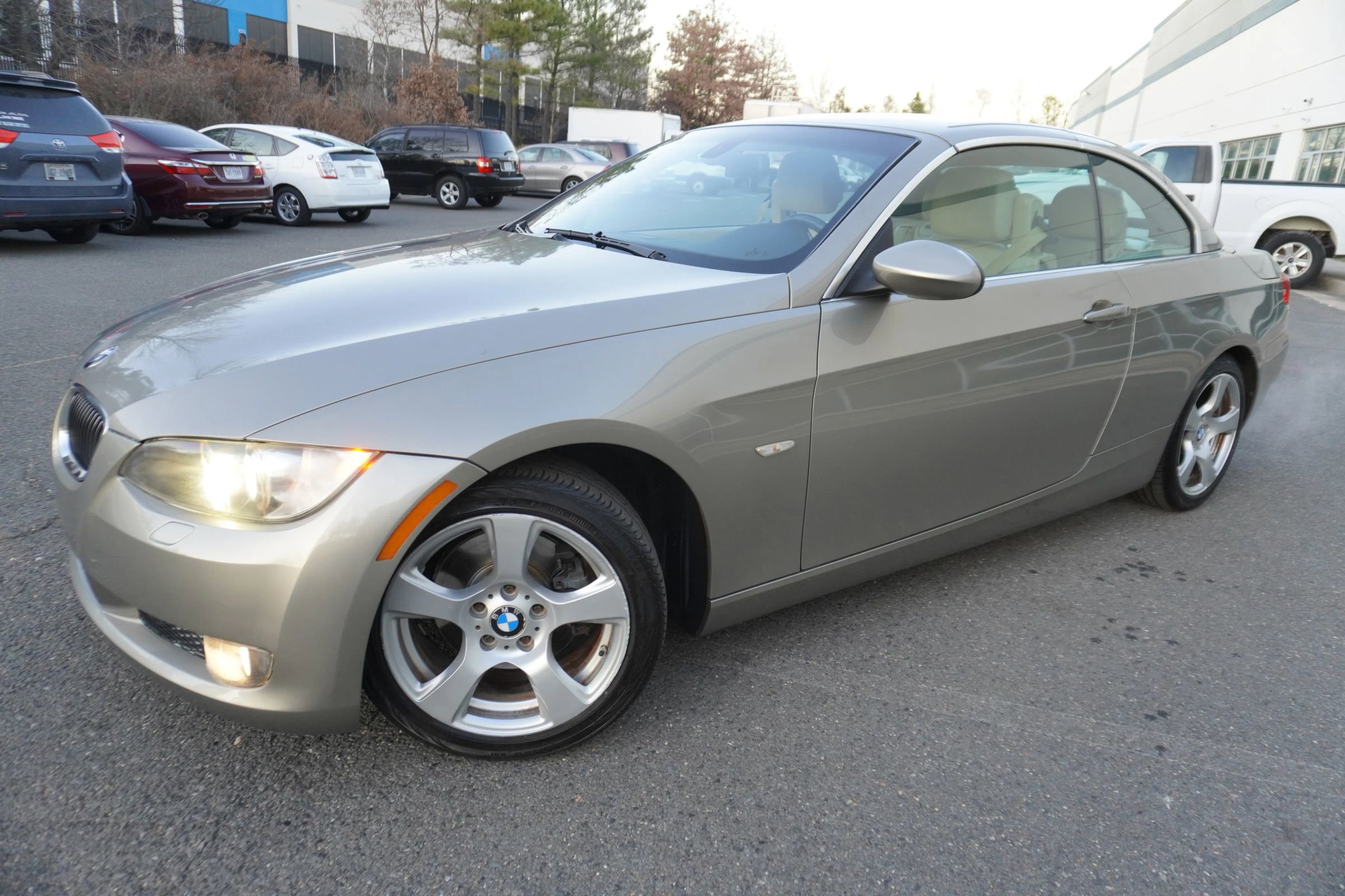 Used 2009 BMW 328i Convertible image 3
