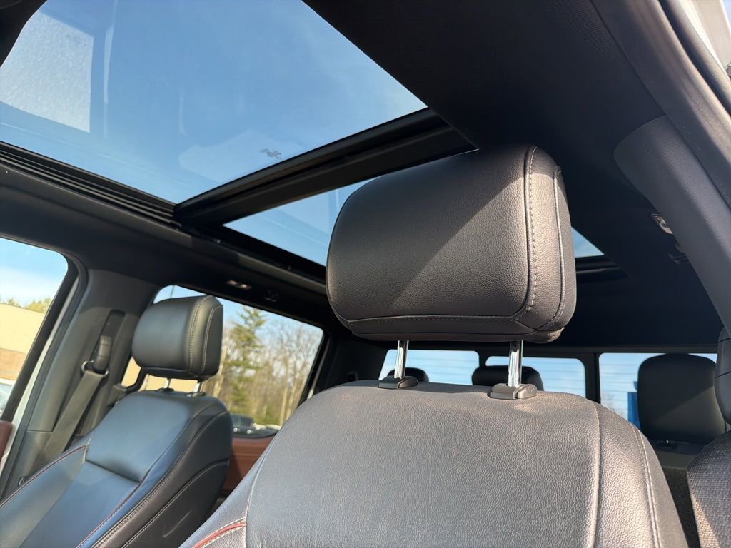 Used 2022 Ford F150 Lariat w/ Equipment Group 502A High image 18