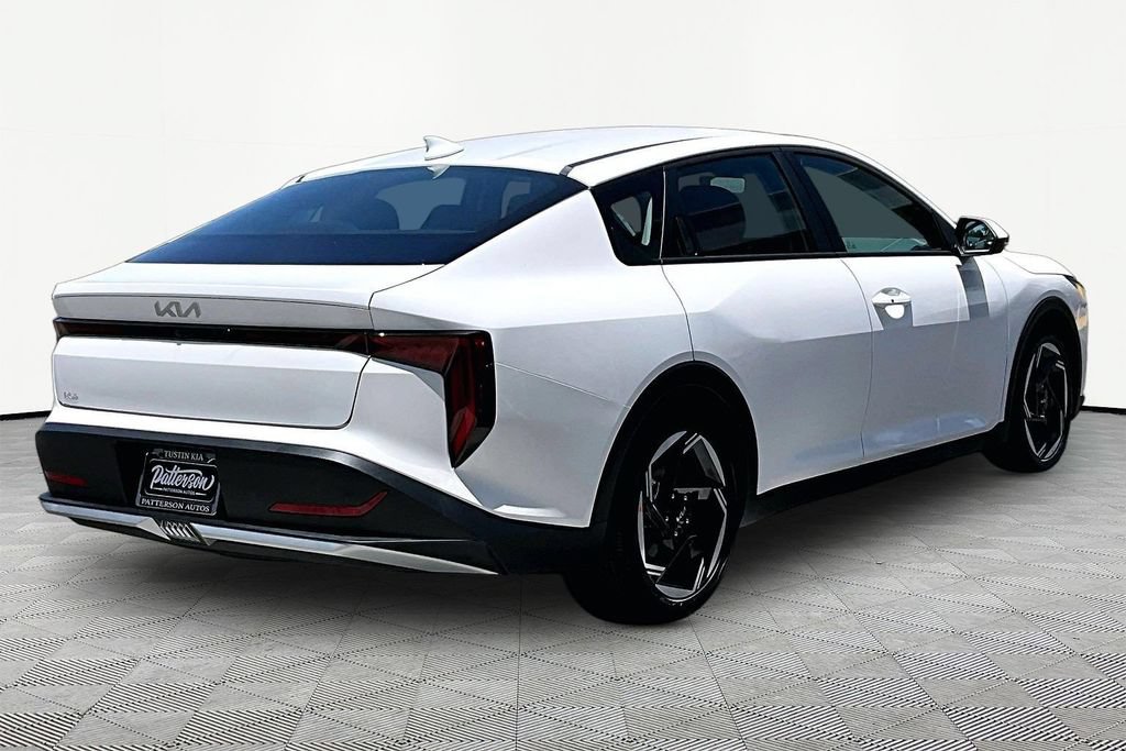 Used 2025 Kia K4 EX FWD image 3