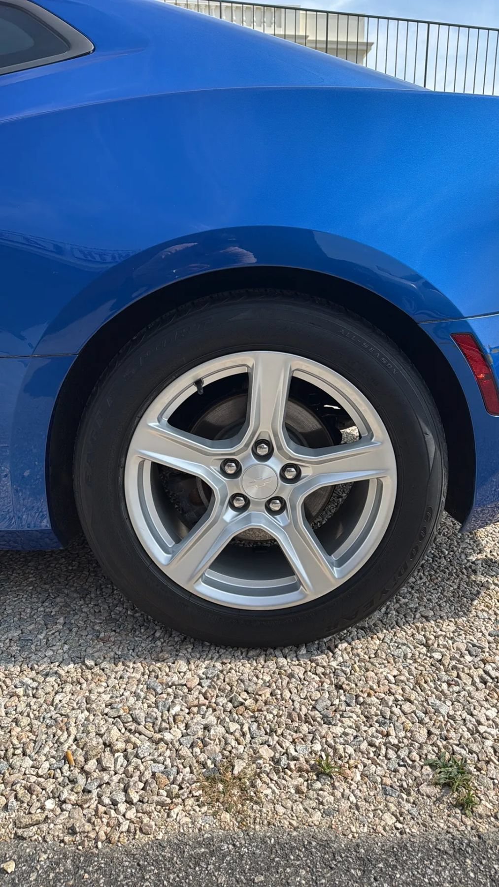 Used 2018 Chevrolet Camaro LT RWD image 31
