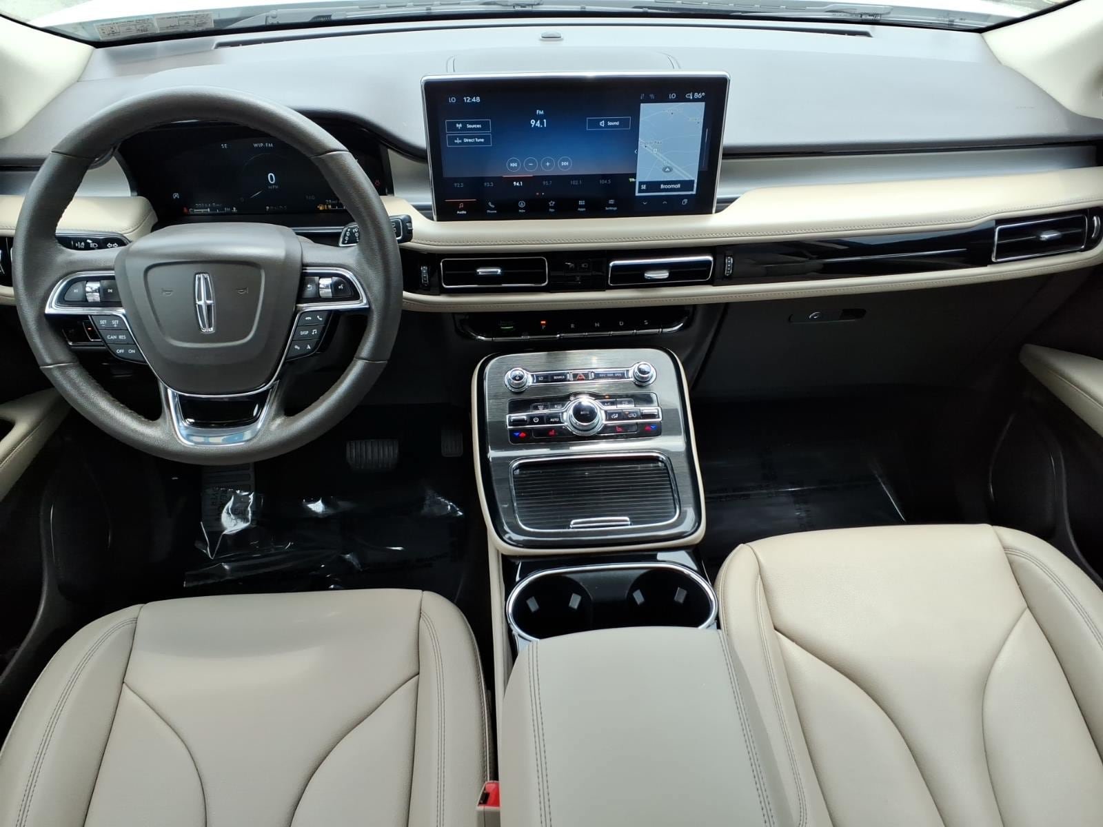 Used 2023 Lincoln Nautilus AWD w/ Premium Package image 13