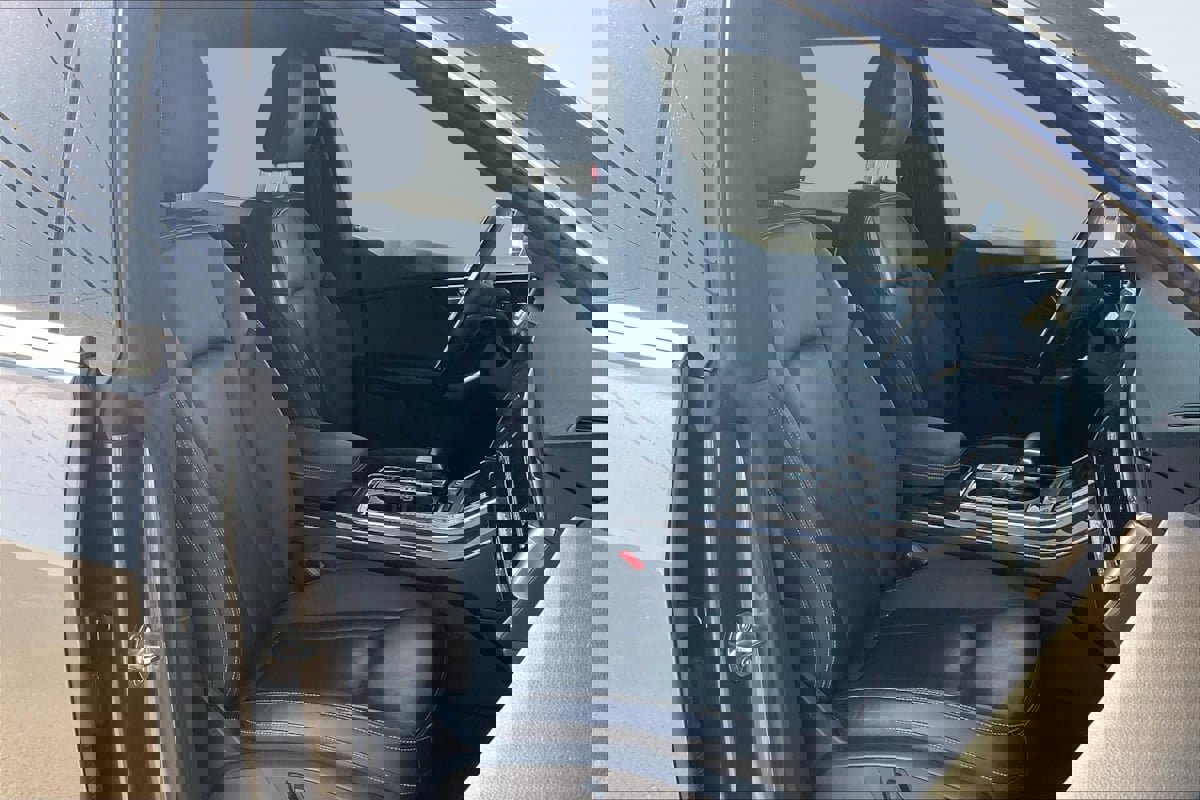 Used 2019 Audi Q8 Premium image 7