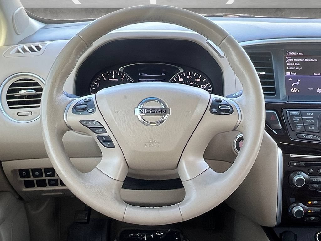 Used 2014 Nissan Pathfinder Platinum w/ Platinum Premium Package FWD image 21