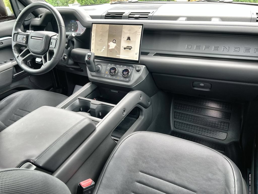 Certified 2026 Land Rover Defender 110 OCTA AWD/4WD image 14