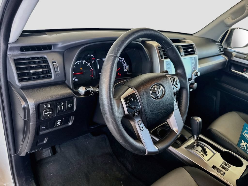 Used 2021 Toyota 4Runner SR5 Premium w/ Moonroof Package RWD image 8