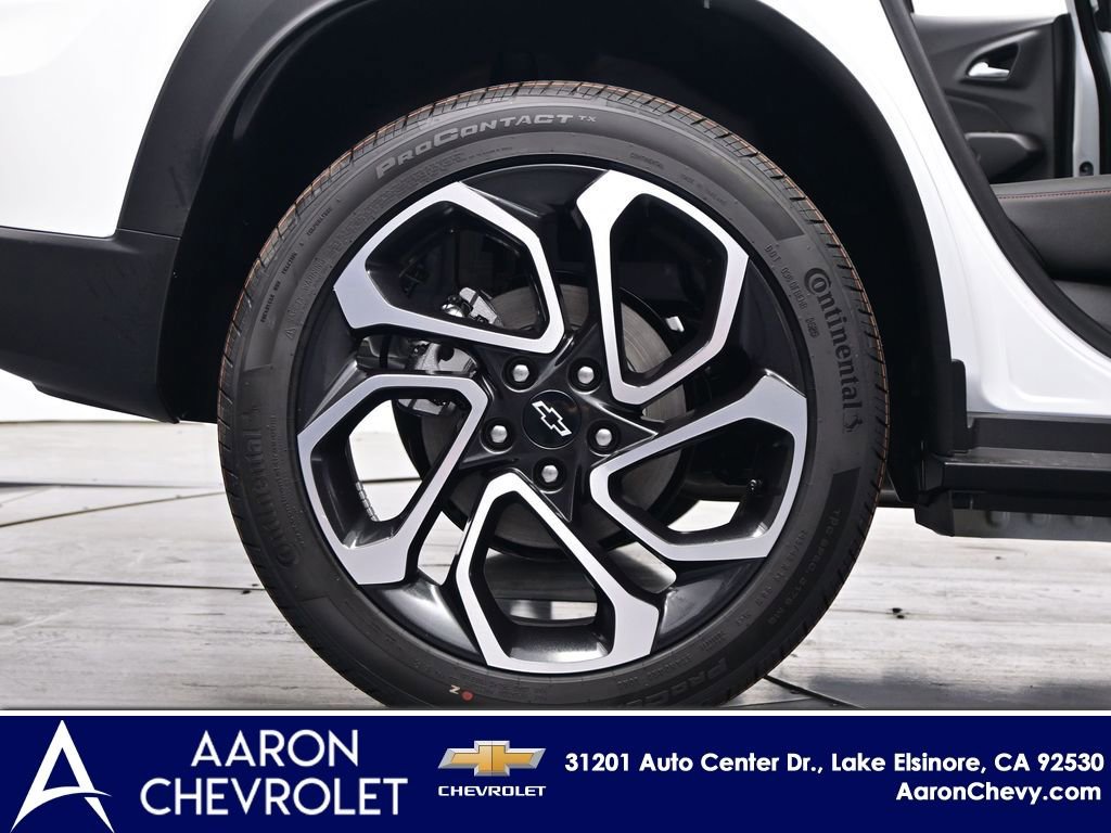 New 2026 Chevrolet Trax RS w/ Sunroof Package FWD image 34