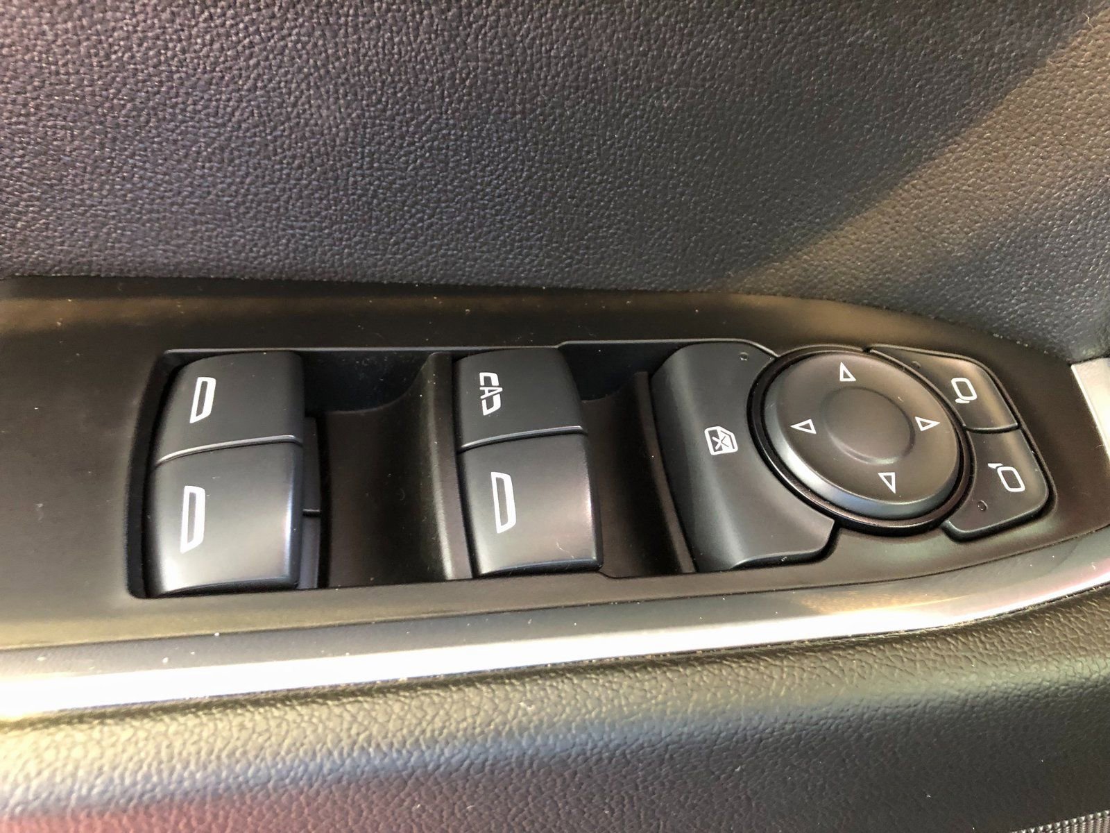 Certified 2024 Chevrolet Silverado 1500 LT image 34