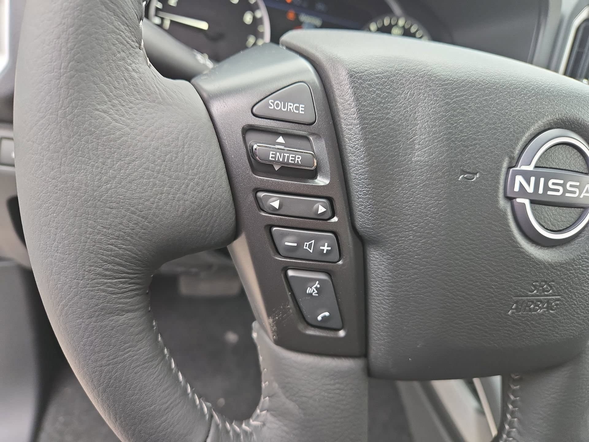 New 2026 Nissan Frontier SV w/ SV Convenience Package AWD/4WD image 9