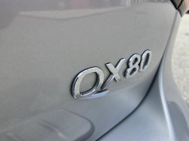 Used 2014 INFINITI QX80 2WD w/ Deluxe Touring Package image 16
