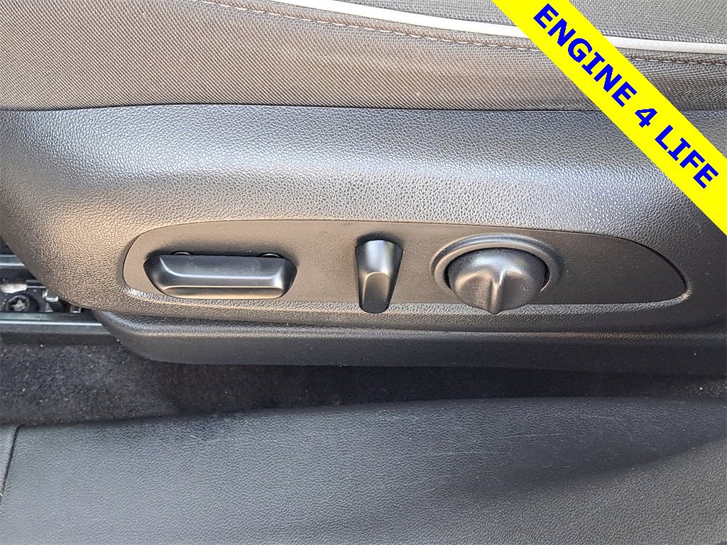 Used 2022 Chevrolet TrailBlazer LT w/ Convenience Package image 6