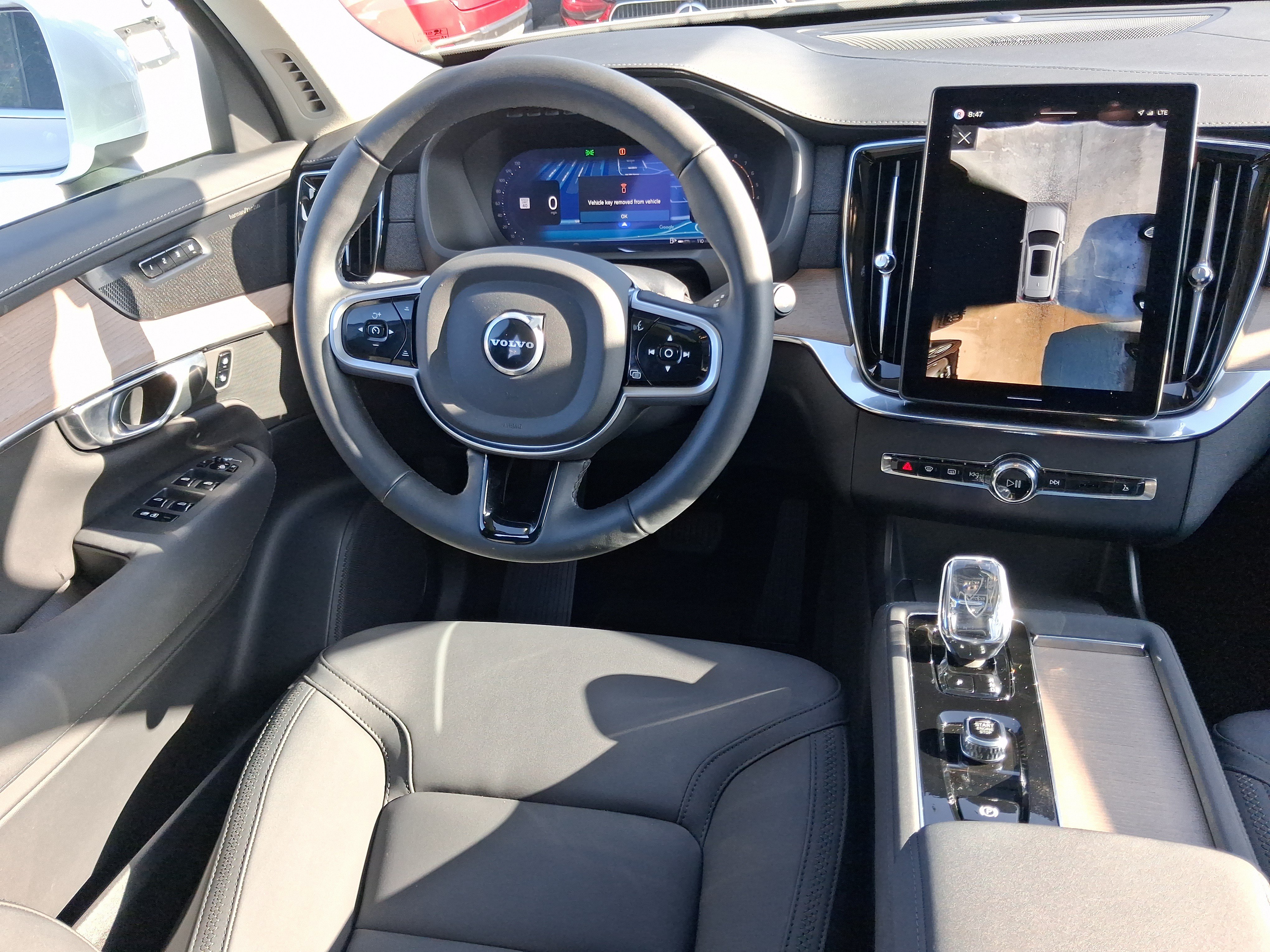 Used 2026 Volvo XC90 B5 Plus AWD/4WD image 8