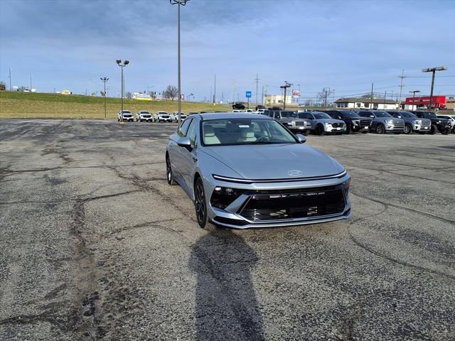 Used 2025 Hyundai Sonata SEL image 4