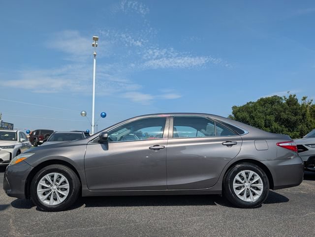 Used 2017 Toyota Camry LE FWD image 20