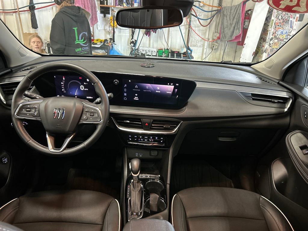 Used 2024 Buick Encore GX Avenir w/ Avenir Convenience Package AWD/4WD image 18