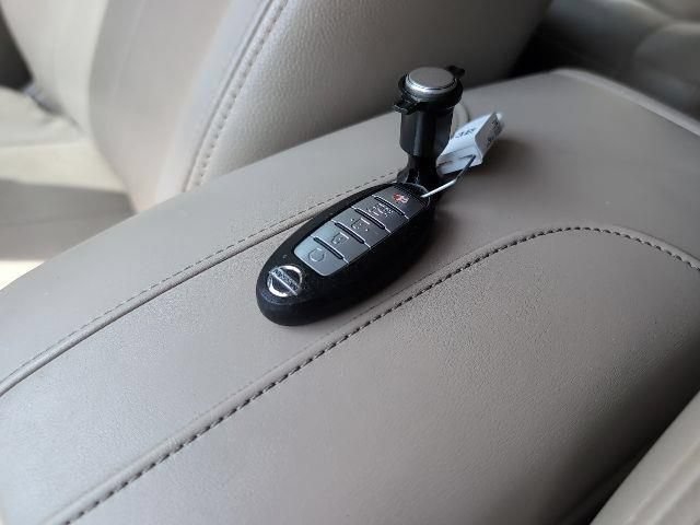 Used 2019 Nissan Rogue SV FWD image 36