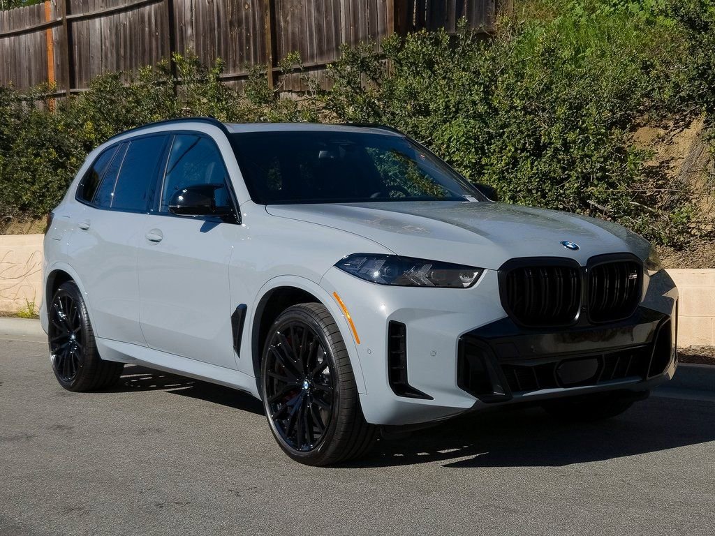 New 2026 BMW X5 M60i image 2