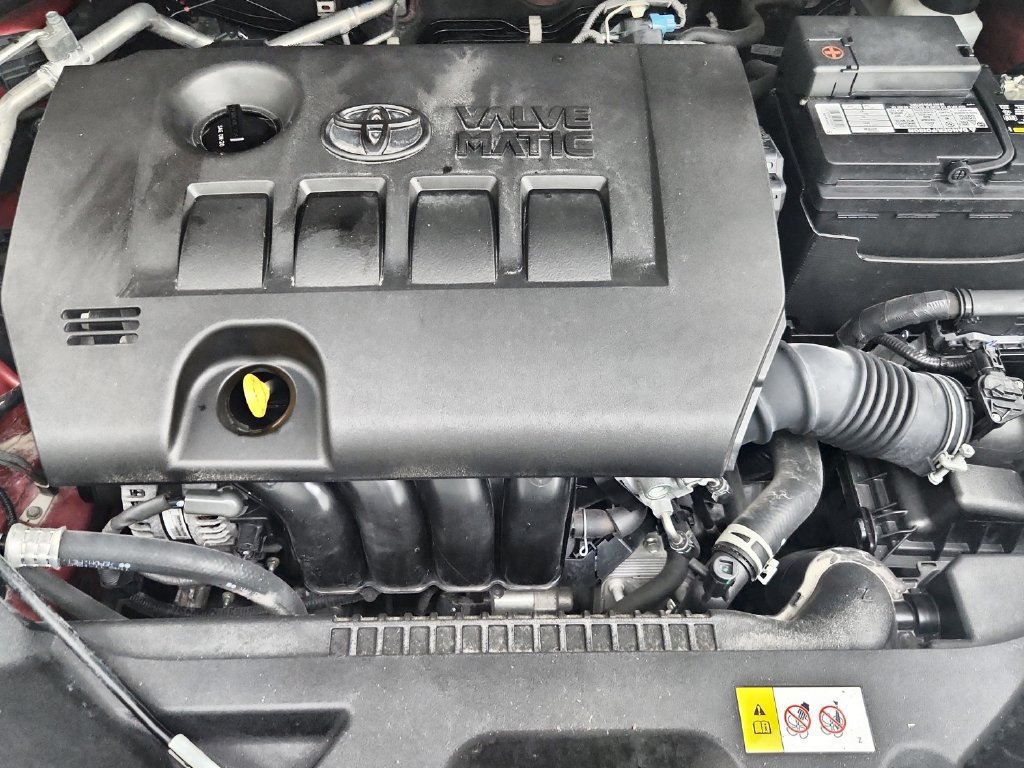 Used 2020 Toyota C-HR XLE FWD image 37