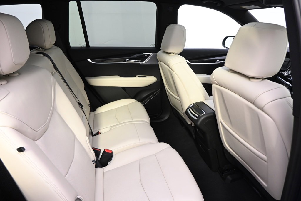 New 2025 Cadillac XT6 Sport image 16