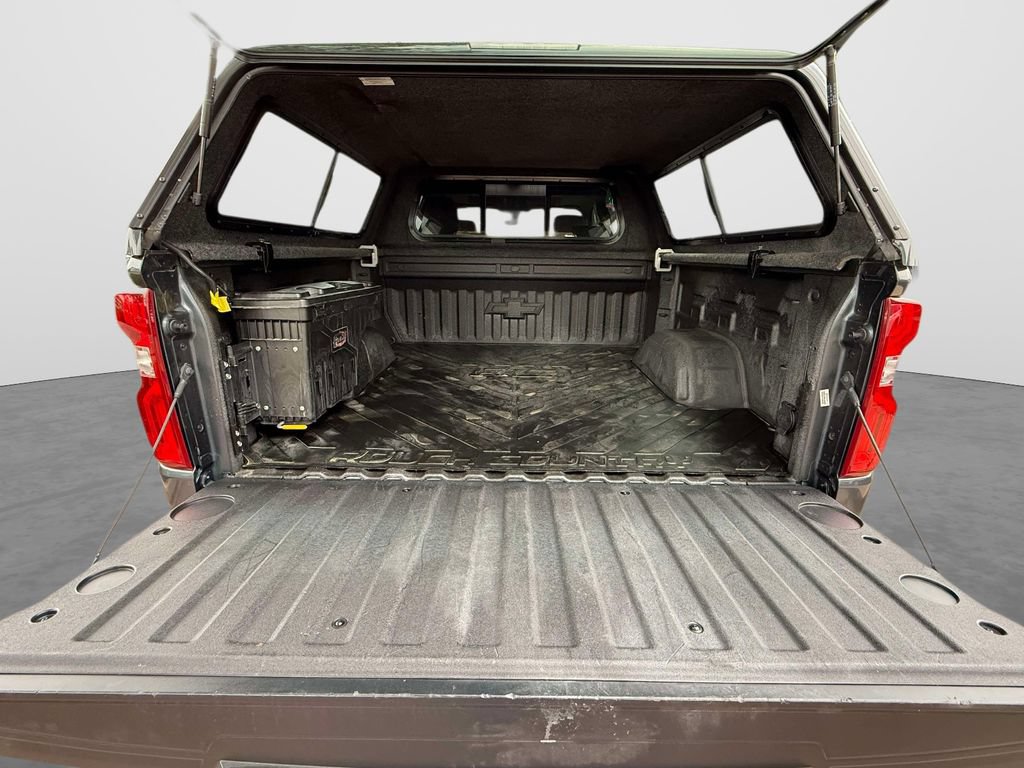 Used 2020 Chevrolet Silverado 1500 LTZ w/ LTZ Premium Package AWD/4WD image 8