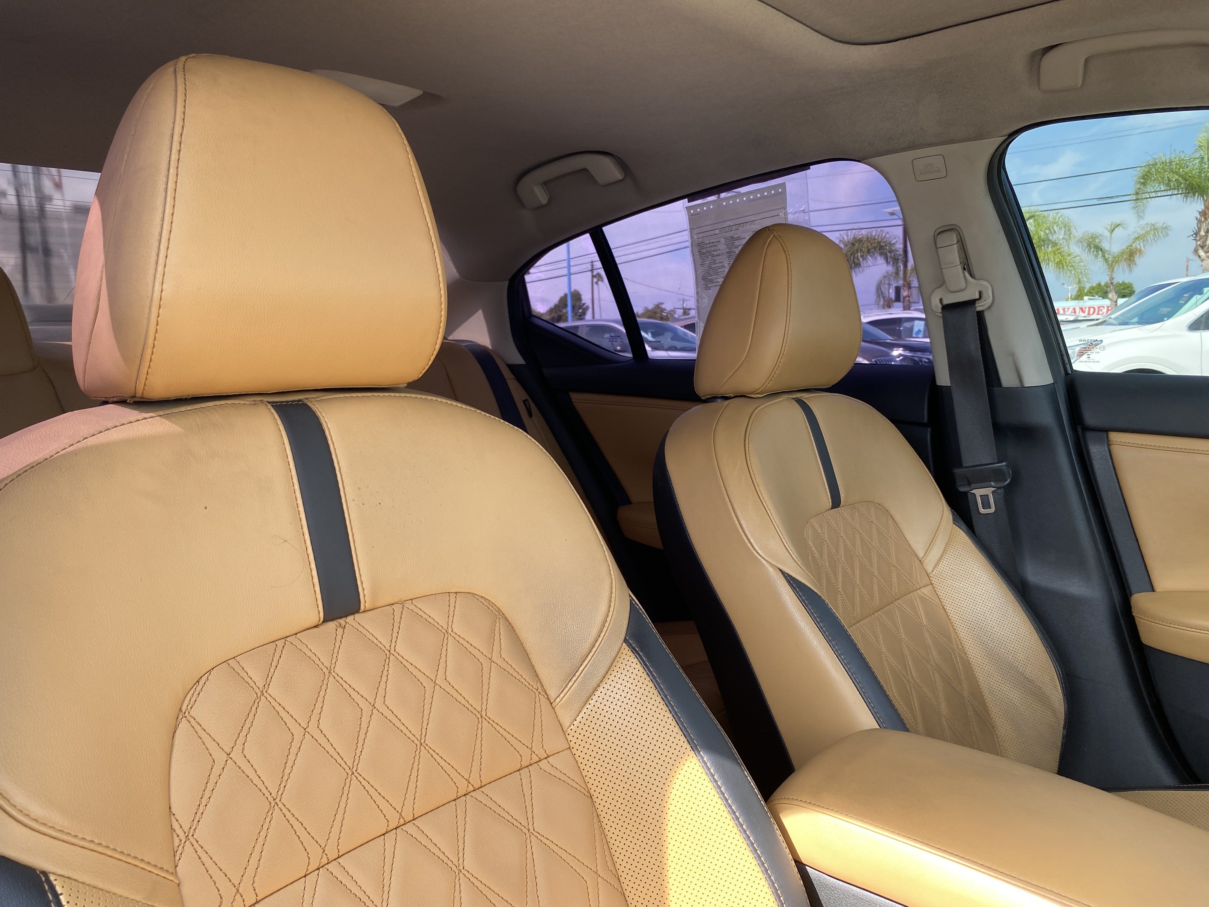 Used 2023 Nissan Sentra SV w/ SV Premium Package FWD image 26