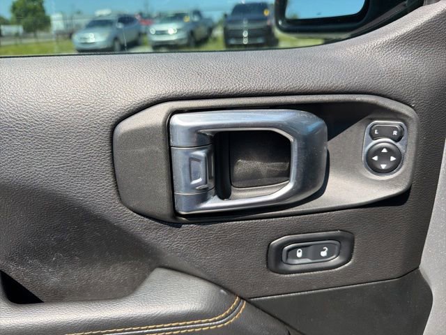 Used 2021 Jeep Gladiator Overland AWD/4WD image 11