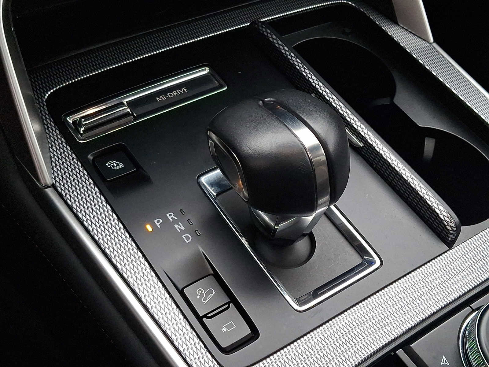 Certified 2025 MAZDA CX-90 Plug-In Hybrid w/ Premium Plus image 14