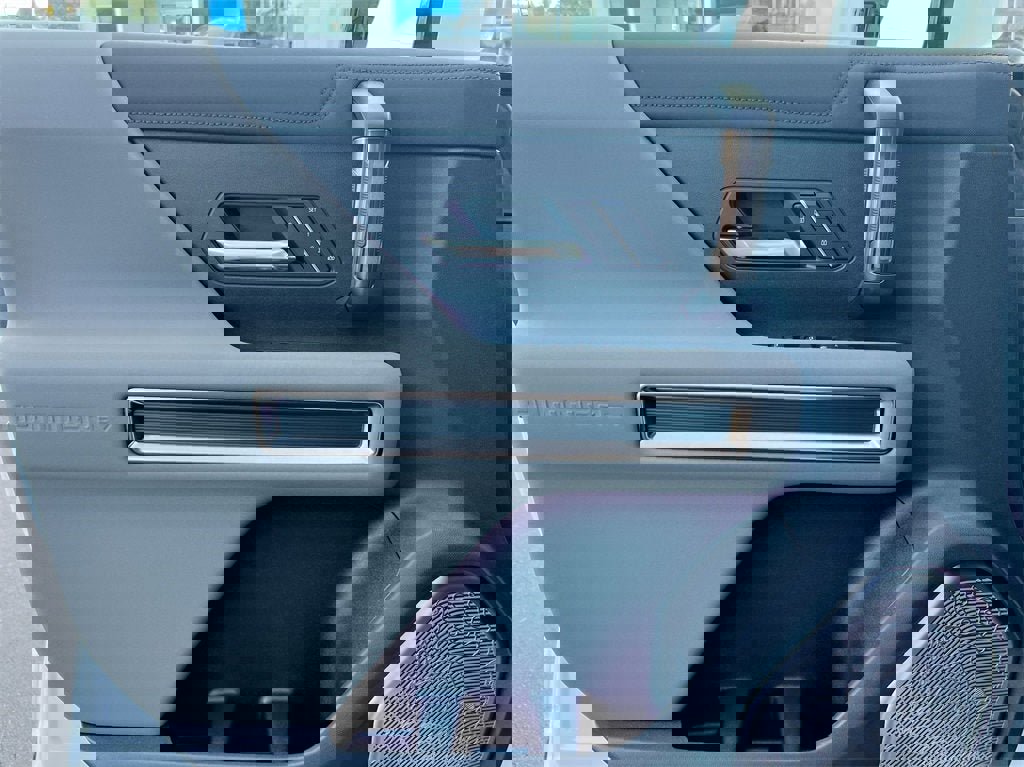 New 2025 GMC Hummer EV 2X image 19