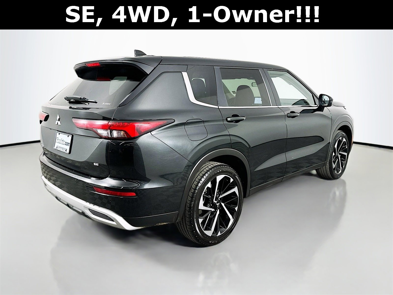 Used 2024 Mitsubishi Outlander SE image 8