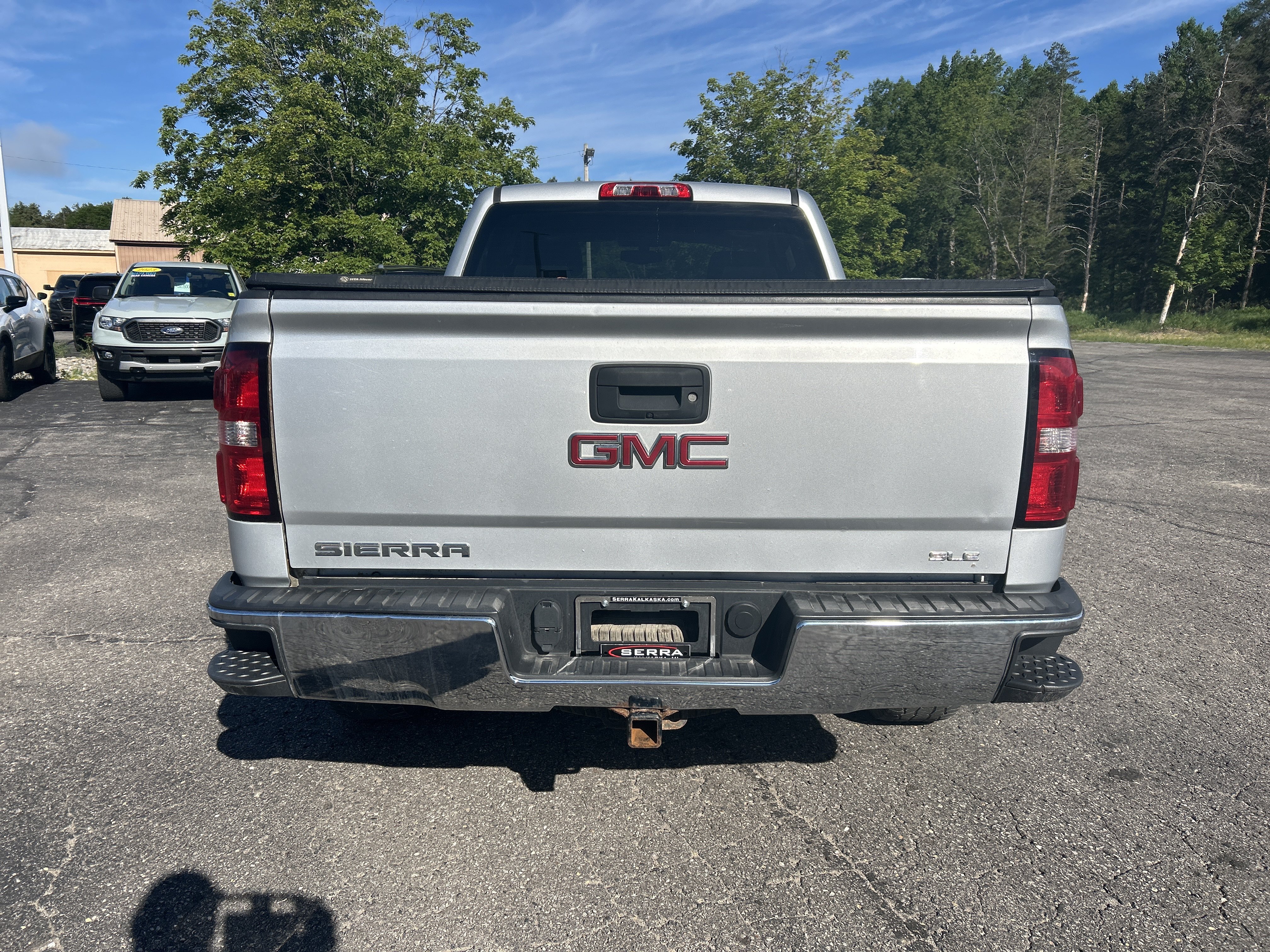 Used 2015 GMC Sierra 1500 SLE w/ SLE Value Package AWD/4WD image 5