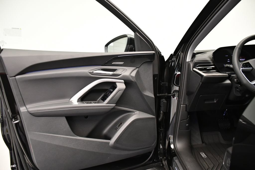 Used 2025 Audi Q5 Premium Plus w/ Premium Plus image 31