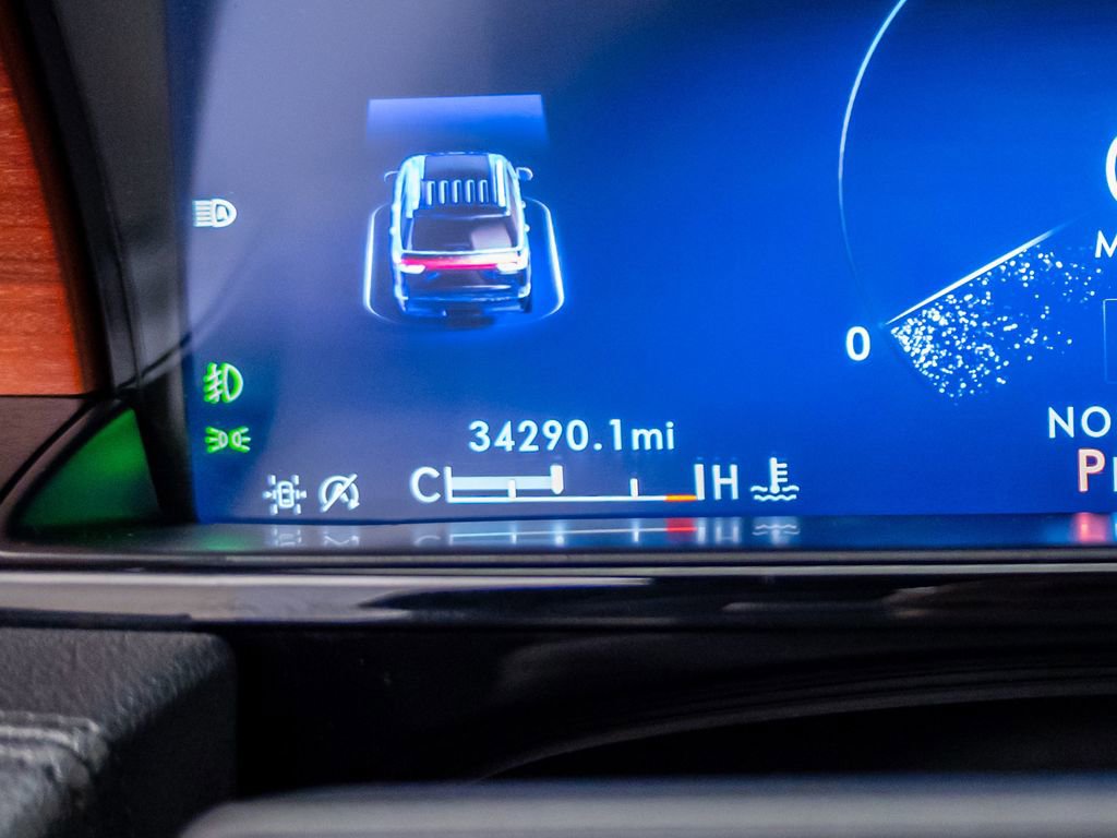 Used 2024 Lincoln Navigator Reserve image 19