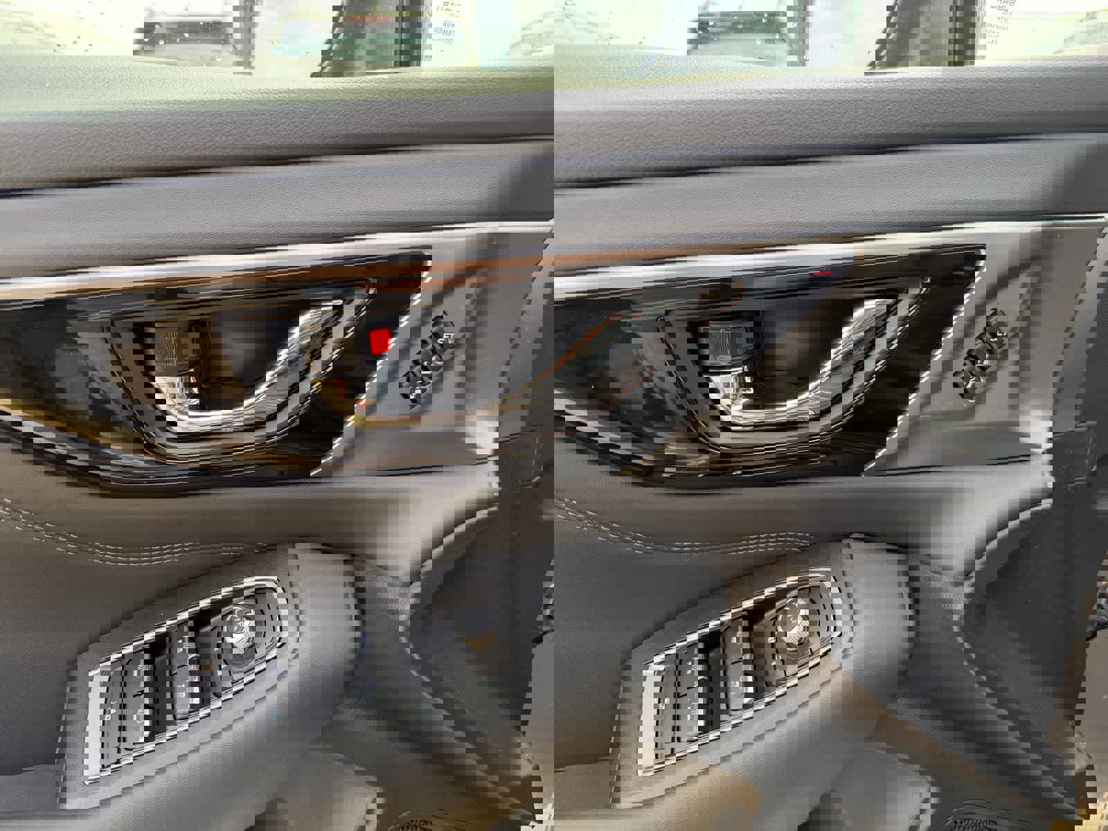 Used 2022 Subaru Outback Limited image 14