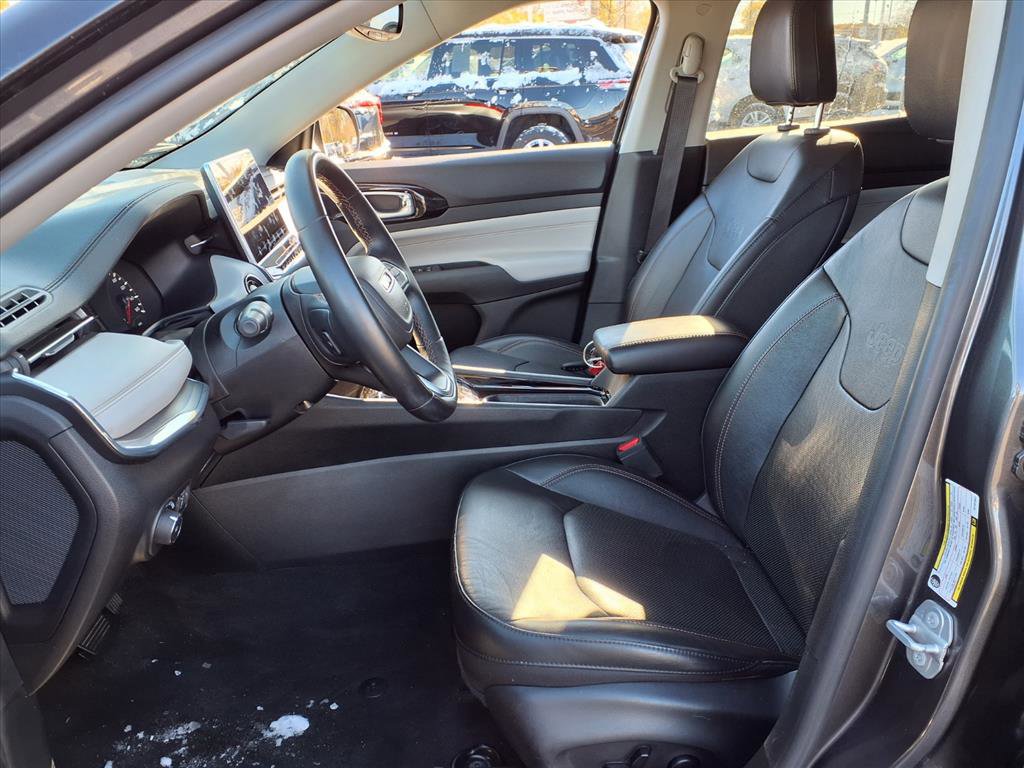 Used 2022 Jeep Compass Limited image 4