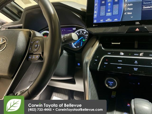 Certified 2021 Toyota Venza Limited image 22