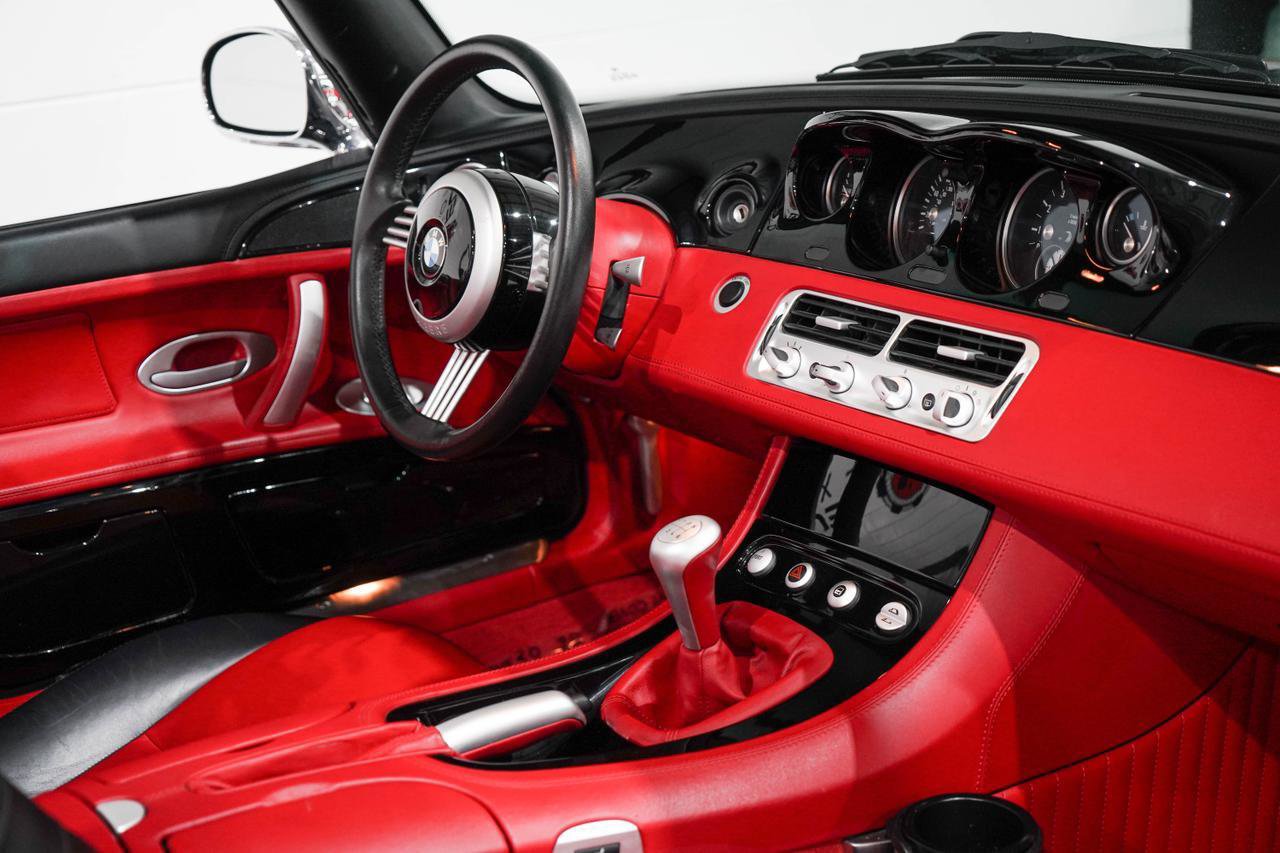 Used 2001 BMW Z8 image 18